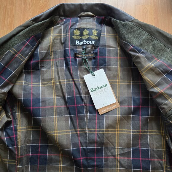 Barbour Beacon Sports Waxed Jacket - Picture 11 of 14